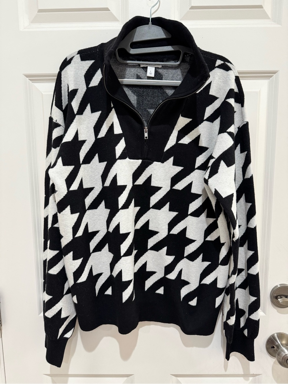 Nine West Women’s Black & White Houndstooth Half-Zip Sweater - Size L
